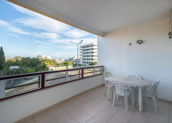 Appartement Peaceful Near The Center #1977