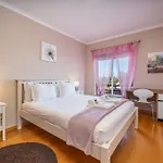 Peaceful Near The Center #1977 Apartamento