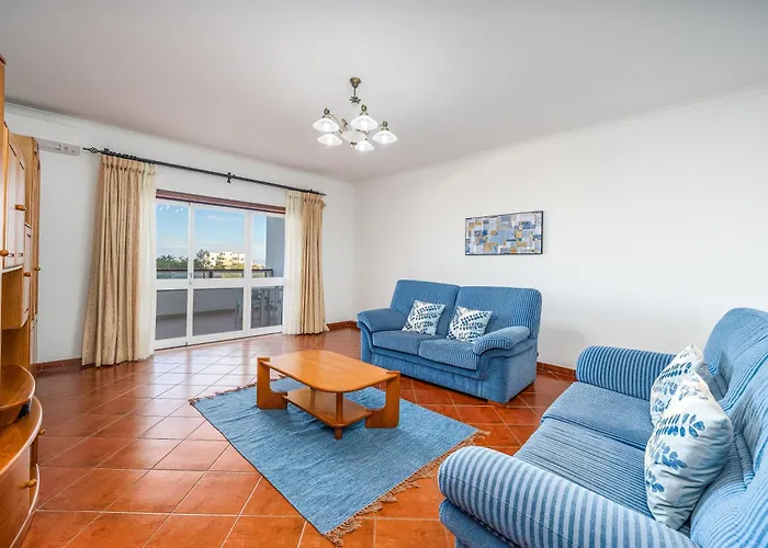 Apartment Peaceful Near The Center #1977